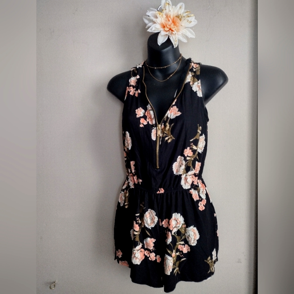 Floral Shorts Romper w Zipper (So Soft!)
